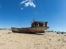 Dans un cimetière de navires, un festival de musiques électroniques pour sauver la mer d'Aral 