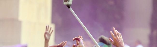 Coachella et Lollapalooza interdisent les perches à selfies