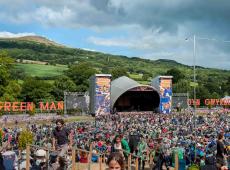 Le Green Man Festival porte secours aux réfugiés de Calais