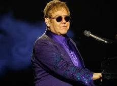 La tournée d'adieu d'Elton John passera par le festival de Nîmes 