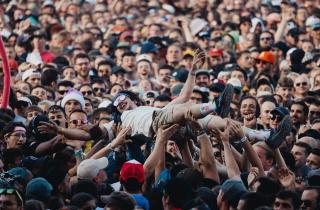 Le Main Square Festival c'est dans 3 semaines avec Aya Nakamura, Orelsan, David Guetta...