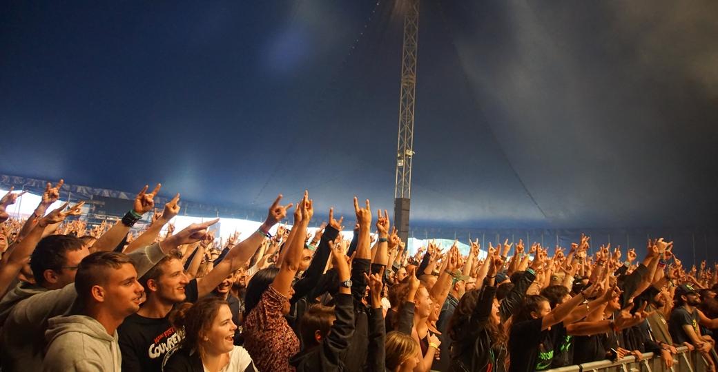 Festival Couvre Feu, sous les chapiteaux, une ambiance de folie