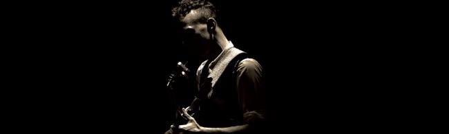 Asaf Avidan, premier nom du festival Au Pont du Rock