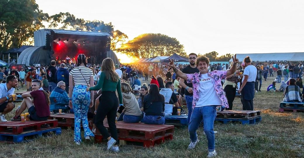 Festival Le Chant de l’Eucalyptus : 10 ans de chill vibes, de bonnes vagues et de belles voix