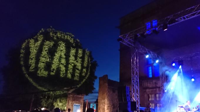 Festival Yeah!, 3 jours de vie de château dans le massif du Luberon