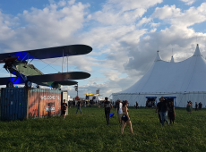 Download Festival France, ambiance pogos sur la base aérienne