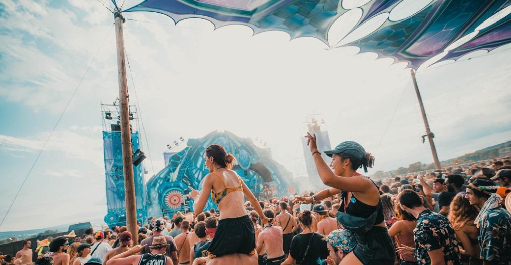 Nina Kraviz, Angerfist, Poupie : gros turn-up à l’Insane Festival