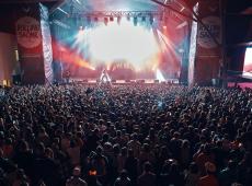 Keen'V, Pierre de Maere et Olivia Ruiz au festival Rolling Saône 2024