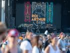 Le festival du Roi Arthur tease avec deux premières têtes d'affiche