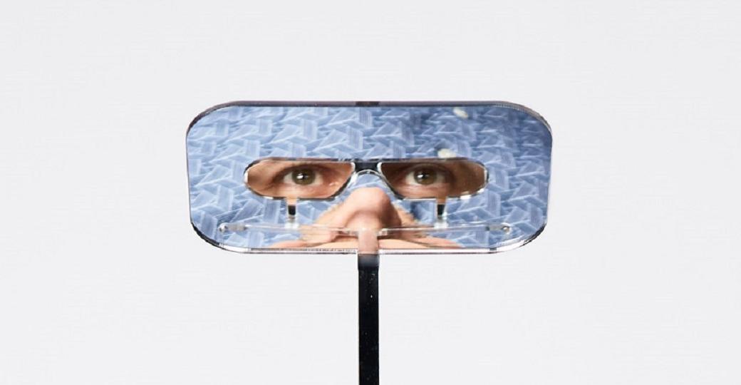 Les lunettes-périscopes : pour que les gens de taille modeste puissent profiter pleinement de leur festival