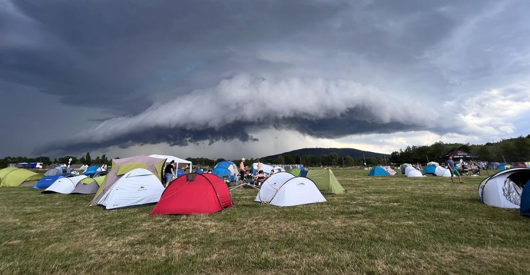 La météo force les Eurockéennes à annuler ses deux premiers jours