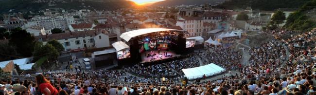 Sting, Ayo, Marcus Miller et Georges Benson pour la 35e édition de Jazz à Vienne