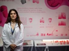 Lapee règle les queues devant les toilettes des femmes en un tour de passe-passe