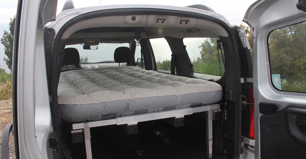 Bedcar : le lit qui se déplie dans ta voiture - Tous les Festivals
