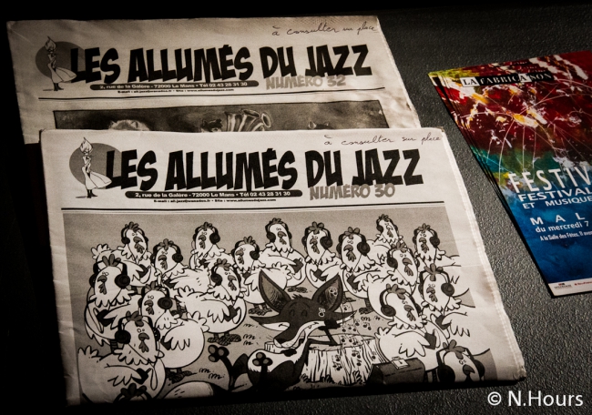 De la lecture entre les concerts avec le journal « Les allumés du Jazz »